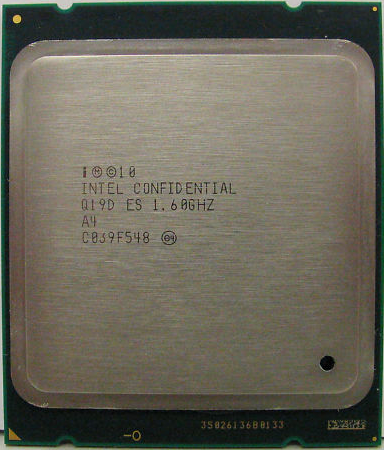 První foto Sandy Bridge do patice LGA 2011