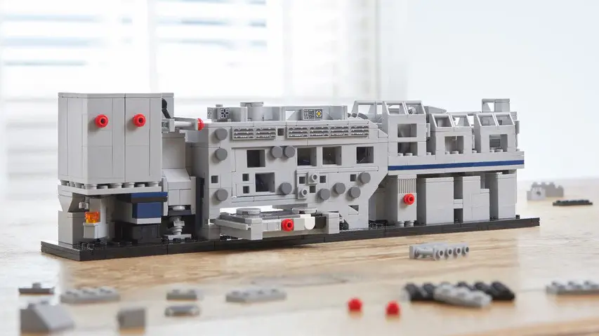 ASML nabízí Lego model litografické sestavy pro výrobu procesorů