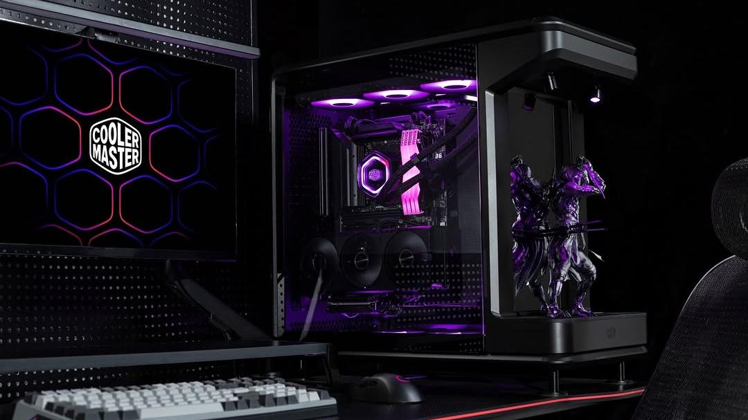 Test skříně Cooler Master MasterFrame 360 Stage LCD: Výkladní skříň