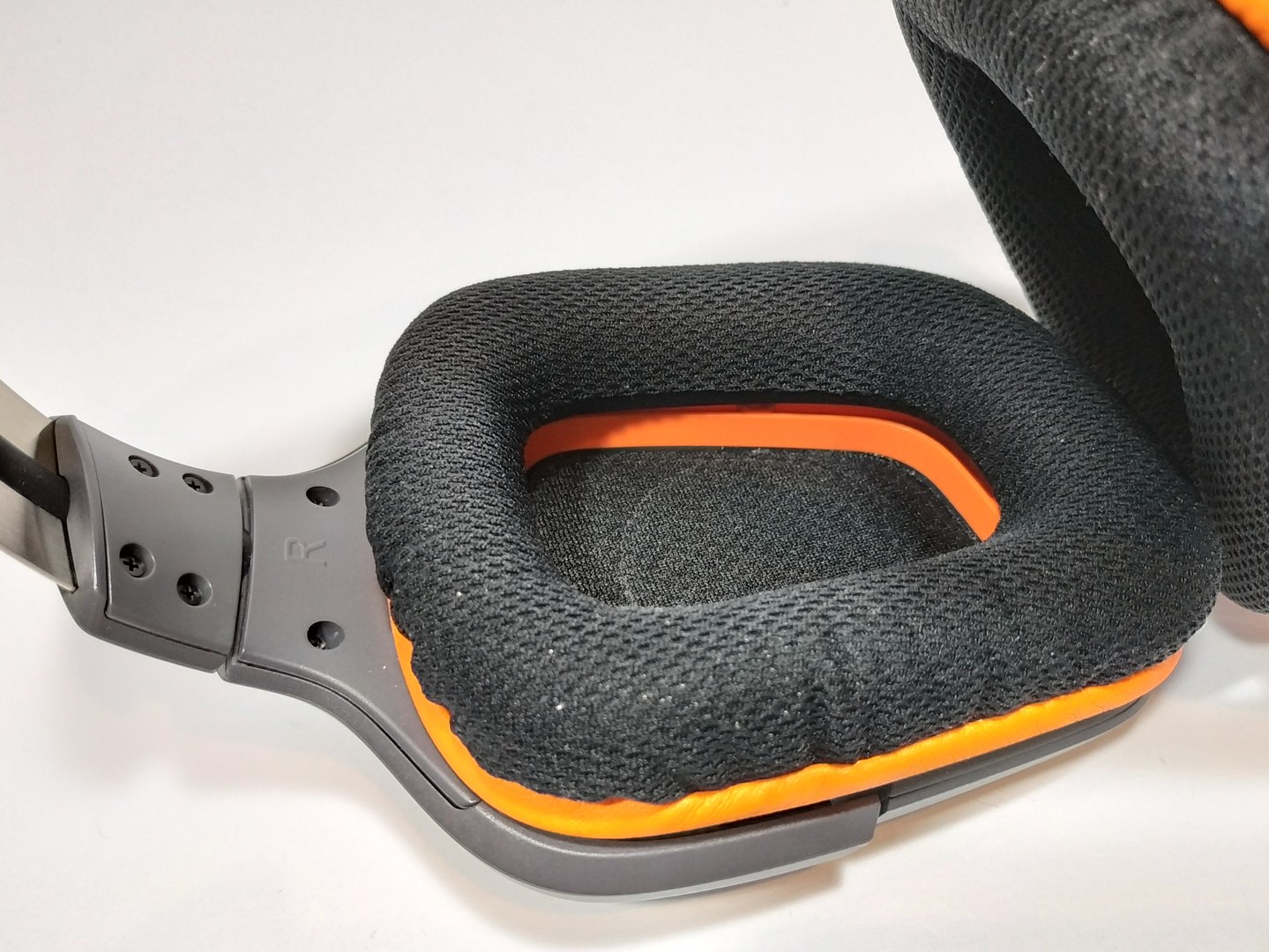 Velký test herních headsetů do 1500 korun