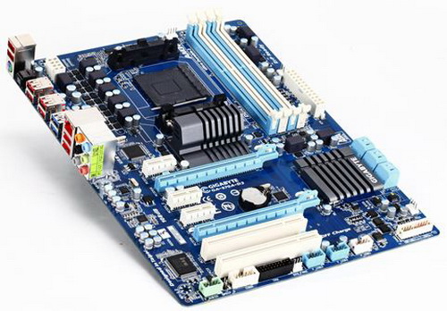 Doporučené sestavy a monitory – srpen 2012